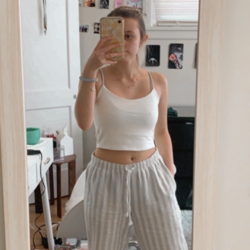 White crop top